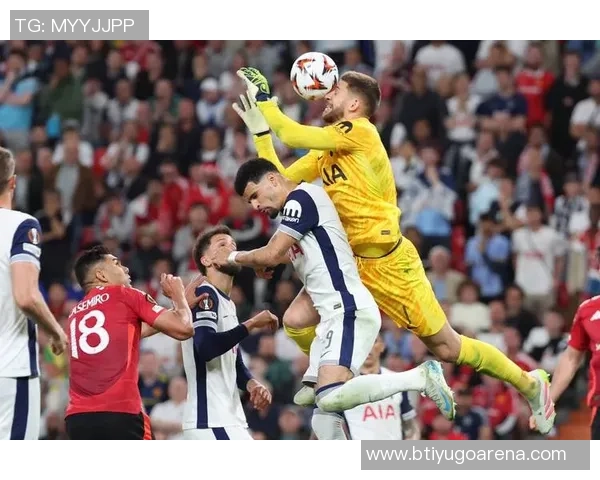 欧冠之夜药厂迎战巴黎小埃梅里赞登贝莱低调却实力非凡